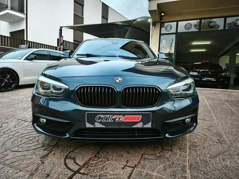 Usado BMW 116 Sport Line 116 HP (85 kW) 2016 Azul escuro Citadino