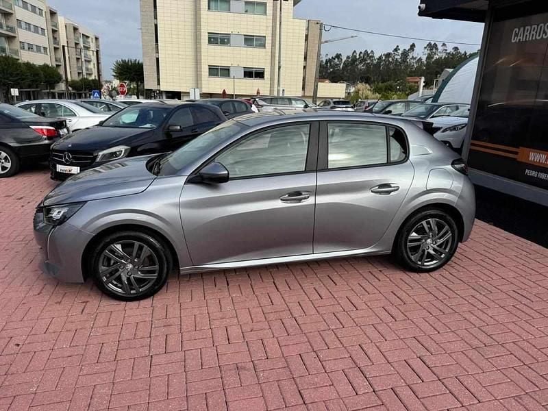 Cinza Usado 2021 Peugeot 208 Active Citadino | € 14.250 (Preço justo) - Imagem 1/2