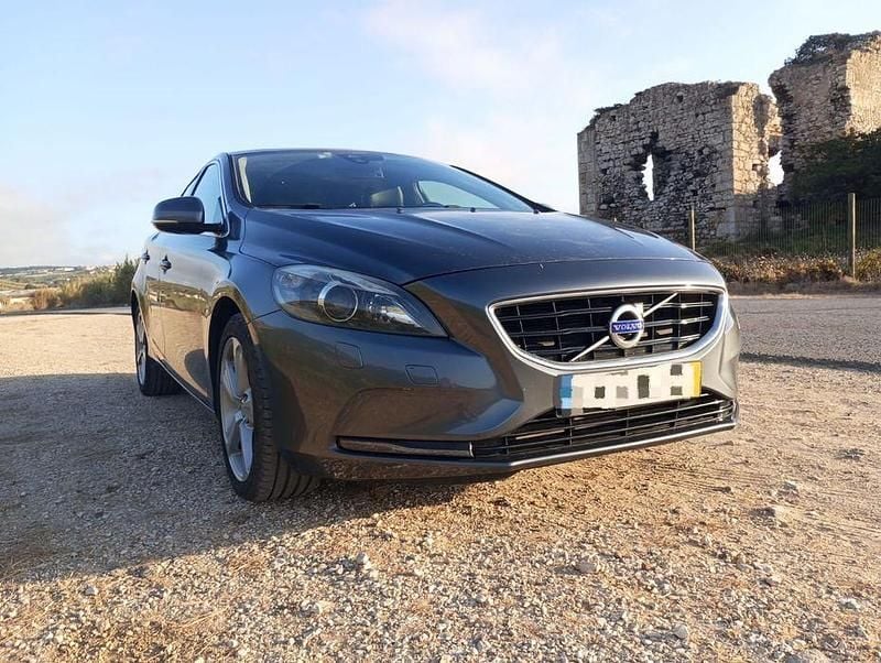 Usado 2013 Volvo V40 Sedan | € 14.700 (Preço justo) - Imagem 1/4