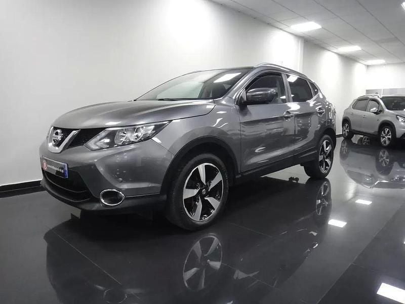 Cinza escuro Usado 2017 Nissan Qashqai N-Connecta SUV | € 16.250 (Preço justo) - Imagem 1/4