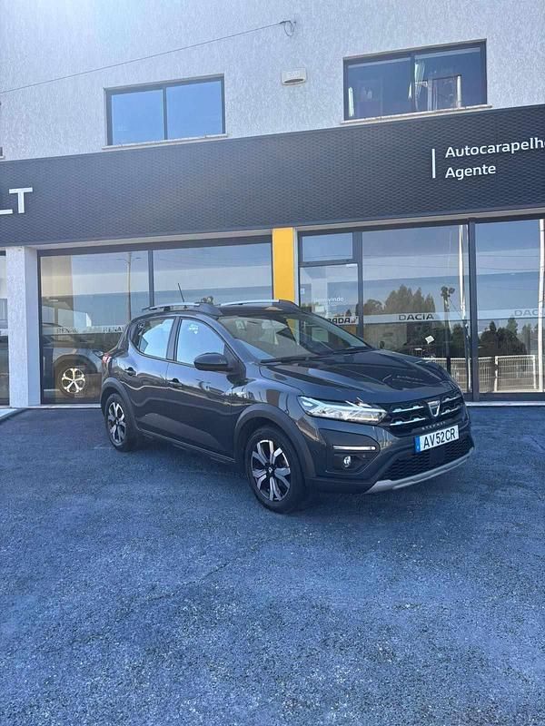 Cinzento Usado 2022 Dacia Sandero Citadino | € 16.850 (Caro) - Imagem 1/4