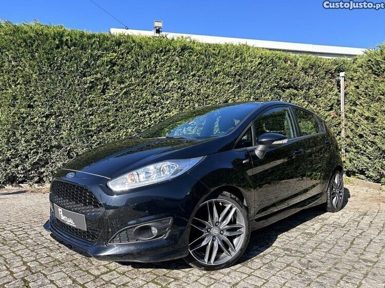 Preto Usado 2016 Ford Fiesta ST-Line Citadino | € 10.990 (Preço justo) - Imagem 1/1