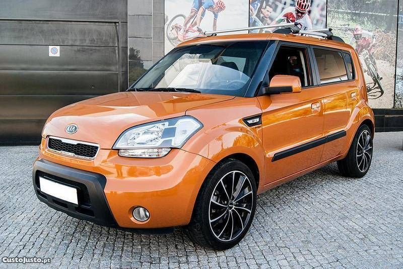 Подлокотник kia soul 1