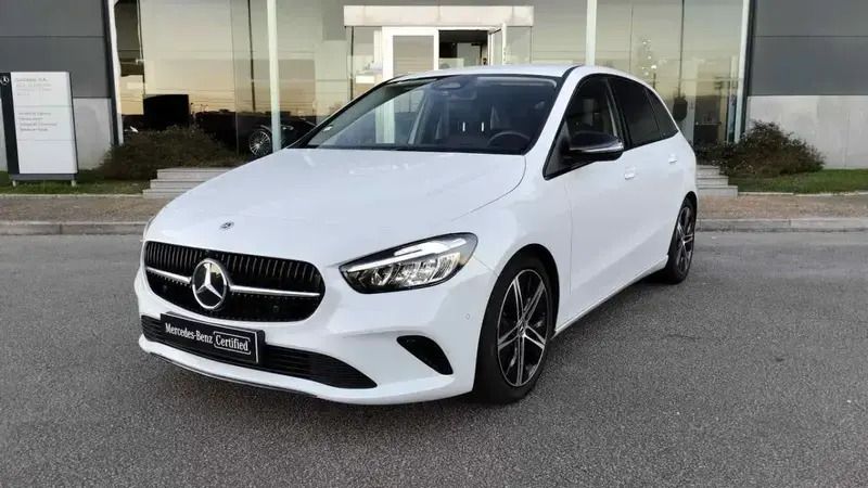 Branco digital Usado 2023 Mercedes B200 Progressive Monovolume | € 42.900 (Caro) - Imagem 1/4