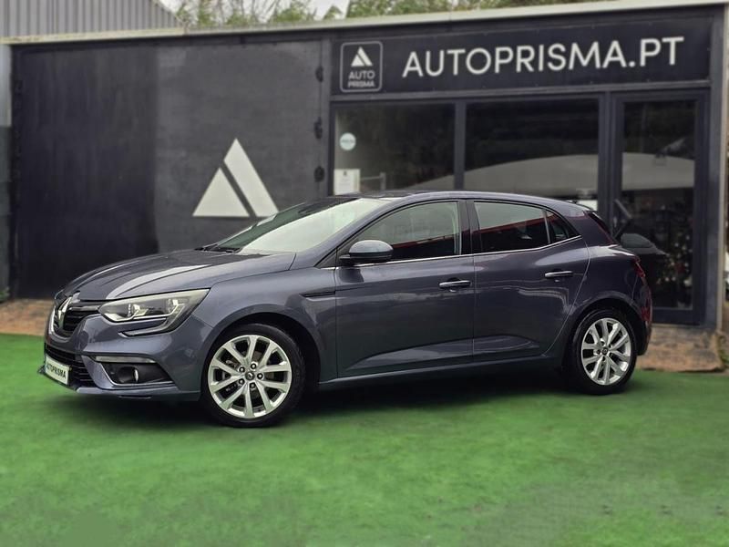 Usado Renault Mégane III Zen 110 HP (80 kW) 2016 Cinza