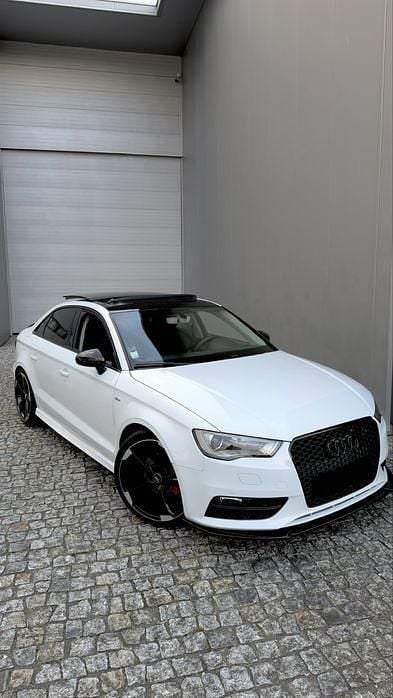 Usado Audi A3 S-Line 150 HP (110 kW) 2015 Sedan