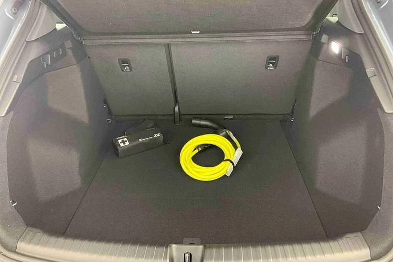 Novo Audi Q4 e-tron Comfort 210 kW (286 HP) 2025 Azul SUV