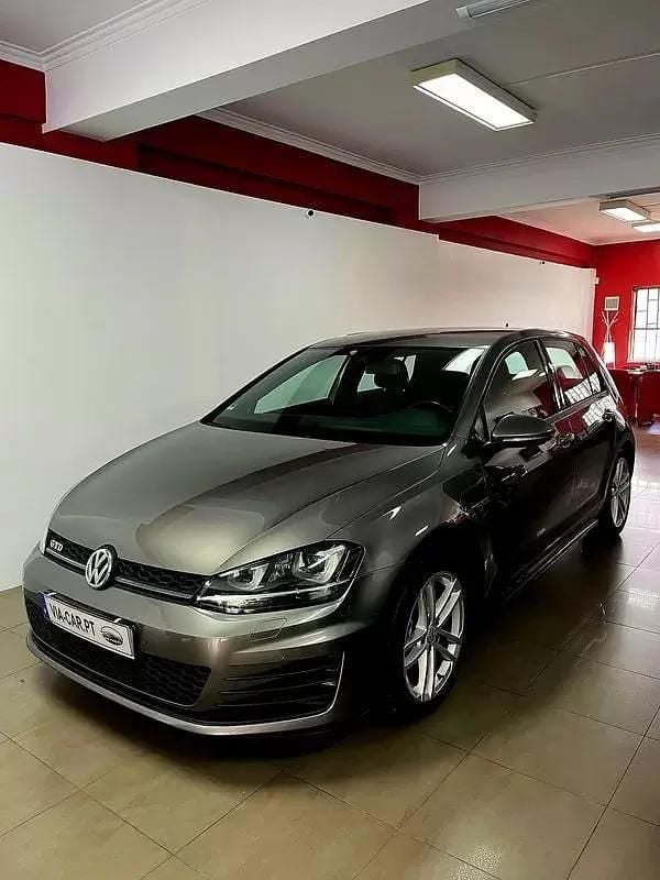 Usado VW Golf VII GTD 184 HP (135 kW) 2015 Cinza antracite Citadino