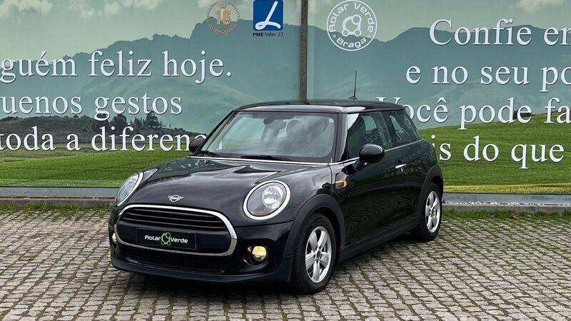 Preto Usado 2018 Mini One D Citadino | € 16.500 (Preço justo) - Imagem 1/4