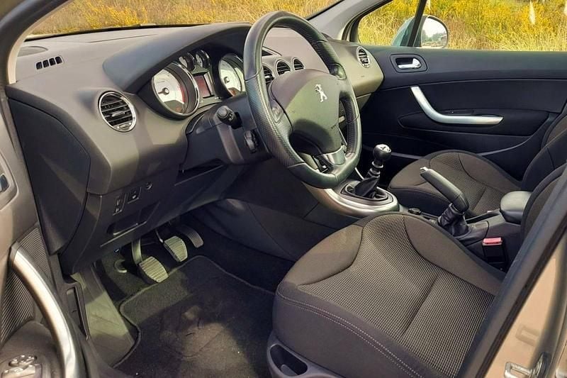 Usado Peugeot 308 SW 110 HP (80 kW) 2013 Outra Carrinha