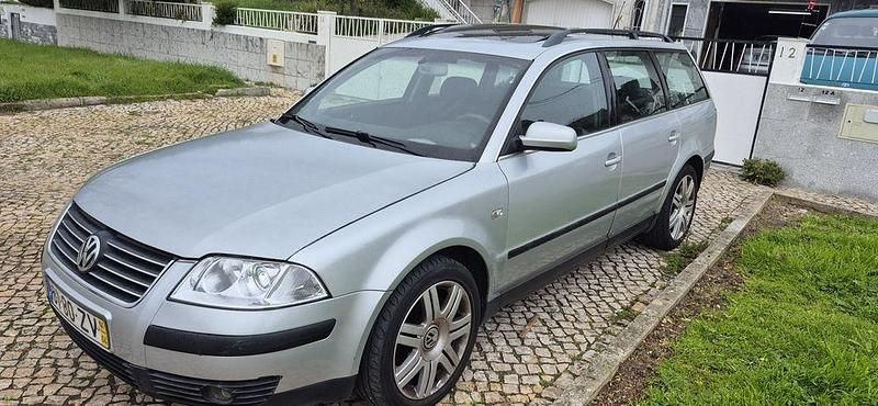 Usado 2001 VW Passat Sedan | € 3.000 (Bom preço) - Imagem 1/4