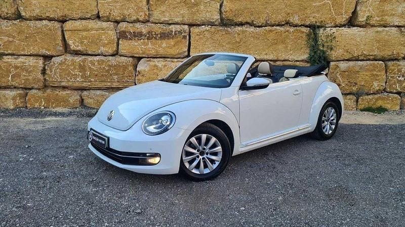 Branco Usado 2014 VW Beetle Design Citadino | € 16.950 (Preço justo) - Imagem 1/4