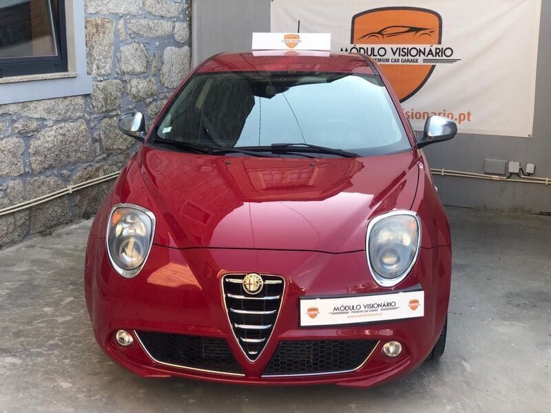 Usado Alfa Romeo MiTo Progression 85 HP (62 kW) 2014 Vermelho Citadino