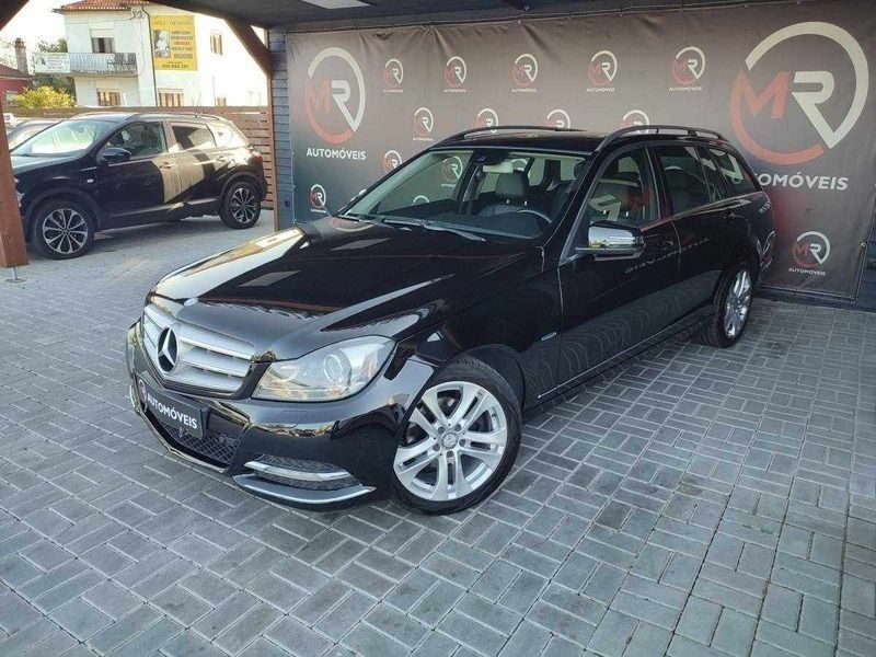 Preto Usado 2011 Mercedes C250 Avantgarde Sedan | € 12.900 (Preço elevado) - Imagem 1/4