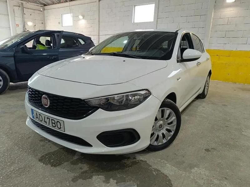 Branco Usado 2020 Fiat Tipo Citadino | € 13.490 (Preço justo) - Imagem 1/4