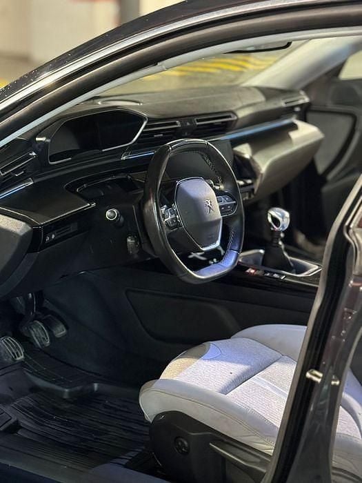 Usado Peugeot 508 SW Allure 130 HP (95 kW) 2019 Carrinha