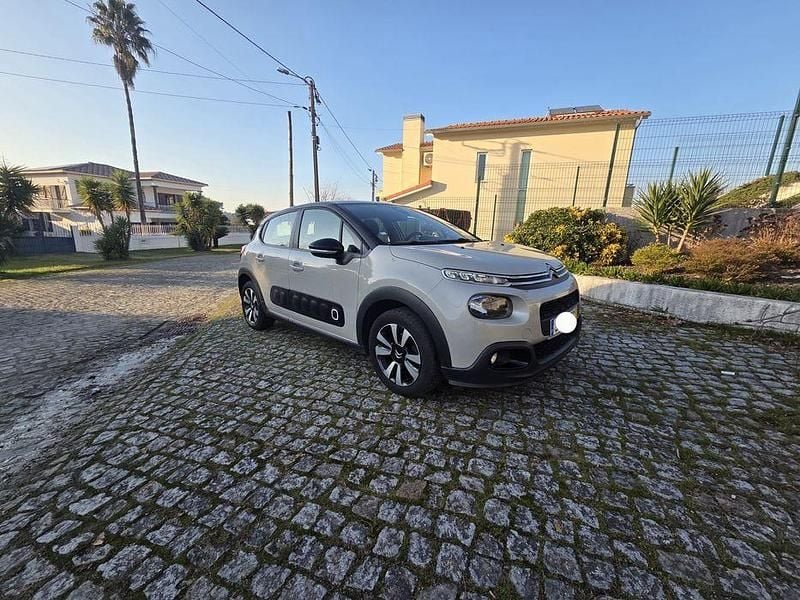 Usado 2017 Citroën C3 PureTech Sedan | € 7.999 (Preço justo) - Imagem 1/4
