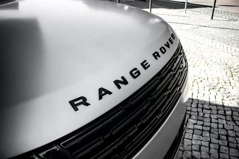 Usado Land Rover Range Rover Sport HSE Dynamic 440 HP (323 kW) 2023 Cinza antracite SUV