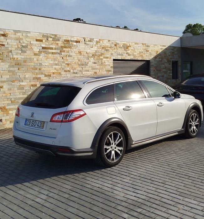 Usado 2013 Peugeot 508 RXH Sedan | € 9.250 (Bom preço) - Imagem 1/4