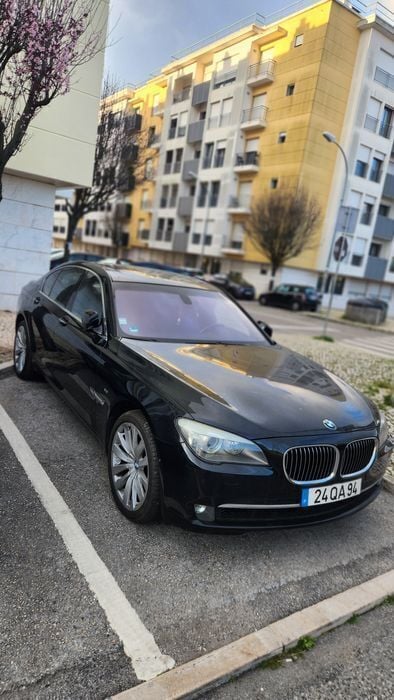 Usado 2011 BMW 750 Sedan | € 14.900 - Imagem 1/4