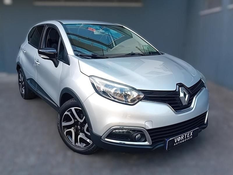 Cinza Usado 2016 Renault Captur SUV | € 12.250 (Bom preço) - Imagem 1/4