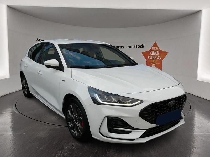 Usado Ford Focus ST-Line 125 HP (91 kW) 2022 Branco