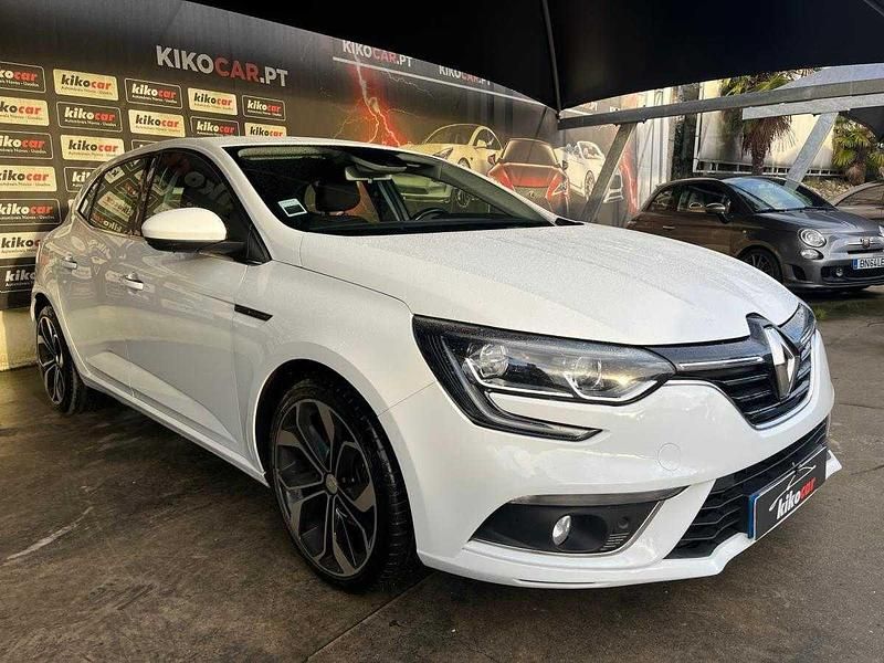 Usado Renault Mégane IV Dynamique 110 HP (80 kW) 2017 Branco