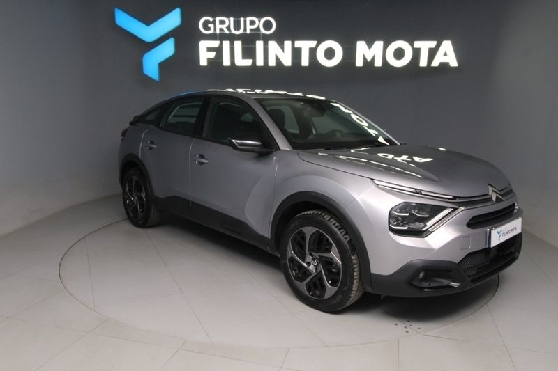 Cinzento Usado 2024 Citroën C4 PureTech Sedan | € 19.490 (Preço justo) - Imagem 1/1