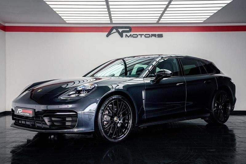Cinzento Usado 2022 Porsche Panamera Platinum Edition Carrinha | € 100.000 (Preço elevado) - Imagem 1/4