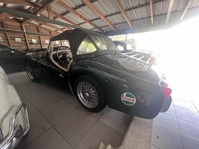 Usado Triumph TR3 100 HP (73 kW) 1960 Verde Cabrios