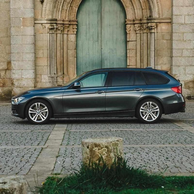 Usado BMW 325 218 HP (160 kW) 2014 Cinzento Carrinha