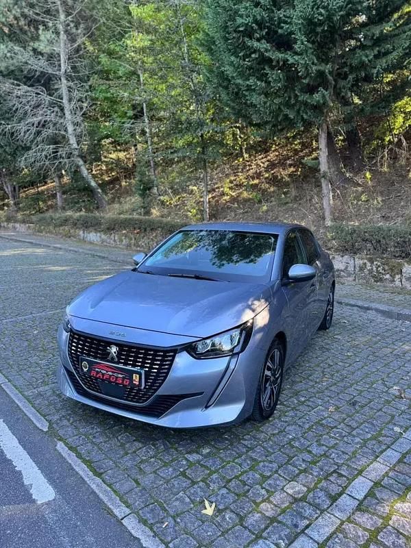 Cinzento Usado 2021 Peugeot 208 Allure Citadino | € 15.500 (Preço elevado) - Imagem 1/4