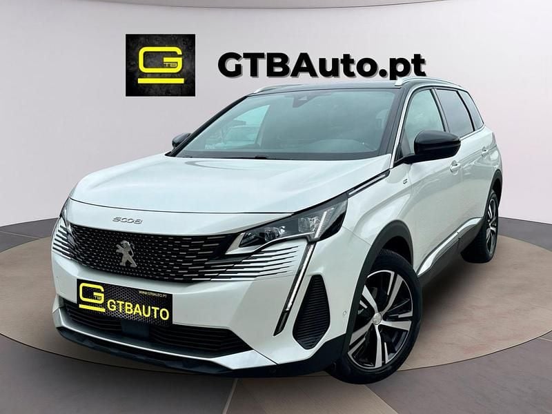 Usado Peugeot 5008 GT-line 130 HP (95 kW) 2022 Branco Monovolume