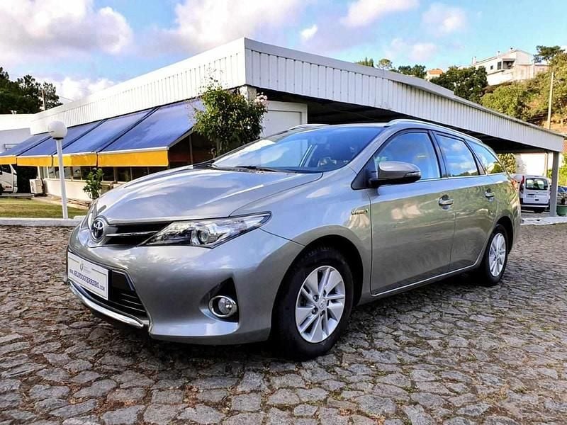 Cinzento Usado 2015 Toyota Auris Touring Sports Carrinha | € 17.990 - Imagem 1/4