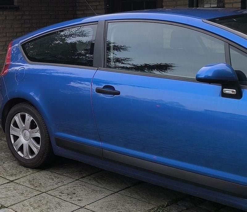 Usado Citroën C4 115 HP (84 kW) 2009 Coupé