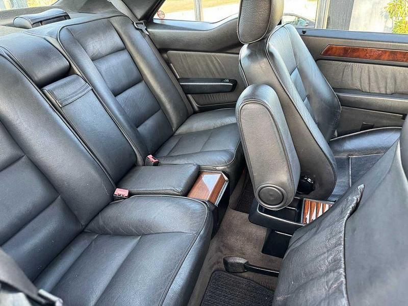 Usado Mercedes E300 190 HP (139 kW) 1988 Coupé