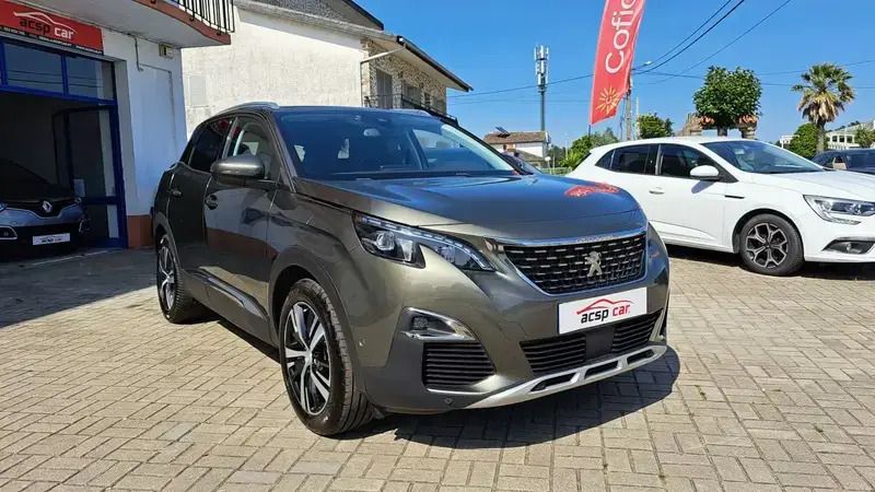 Usado Peugeot 3008 Allure 130 HP (95 kW) 2018 Cinzento SUV