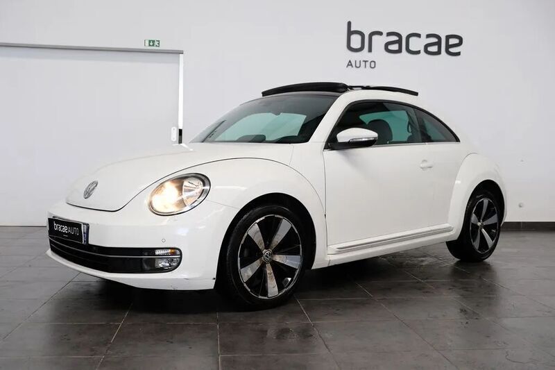 Branco Usado 2012 VW Beetle Citadino | € 13.900 (Preço justo) - Imagem 1/4