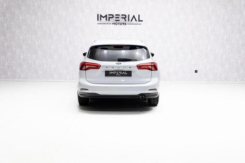 Usado Ford Focus Titanium 120 HP (88 kW) 2019 Branco Carrinha