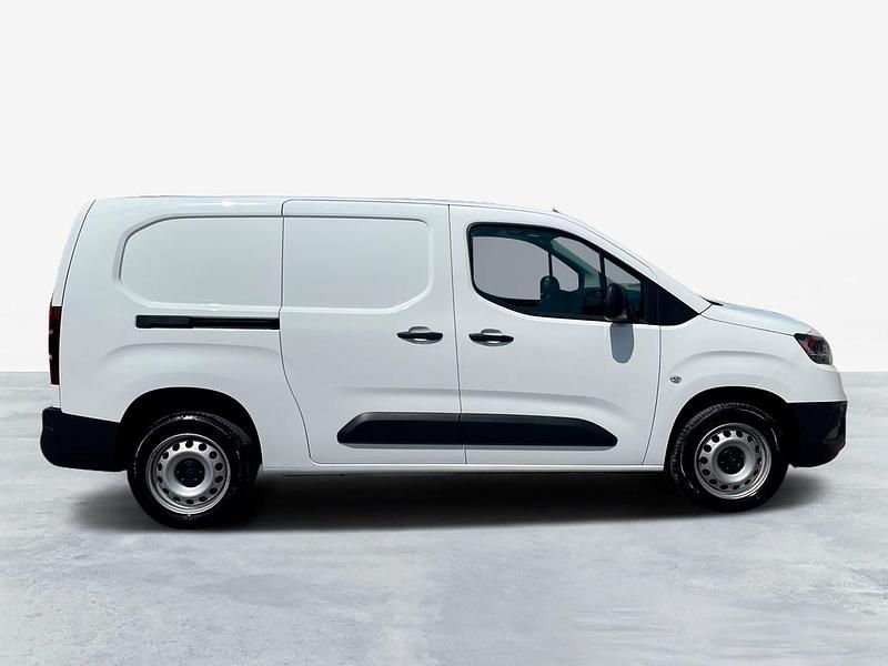 Usado Toyota Proace City City 100 HP (73 kW) 2023 Branco (sólida) Monovolume