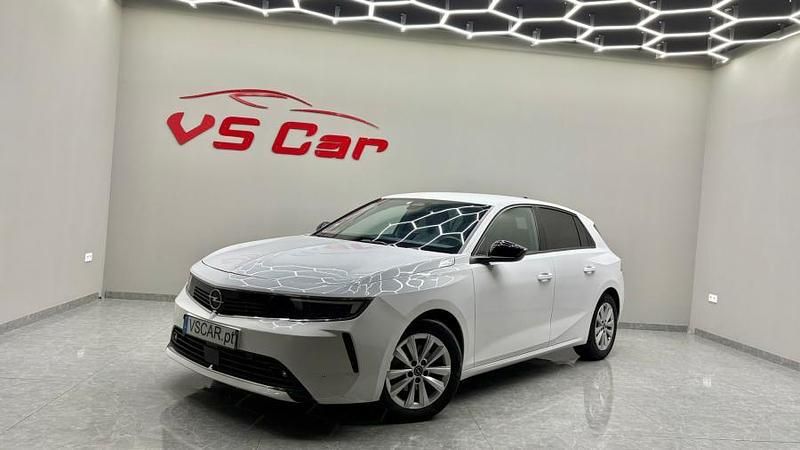 Usado Opel Astra 130 HP (95 kW) 2022 Branco