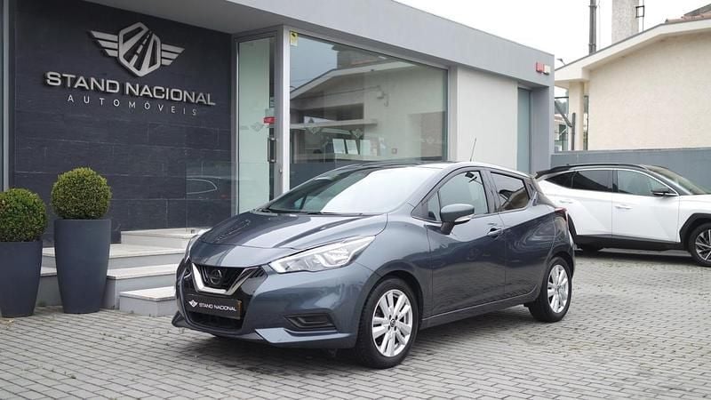 Usado Nissan Micra Acenta 100 HP (73 kW) 2020 Cinzento Citadino