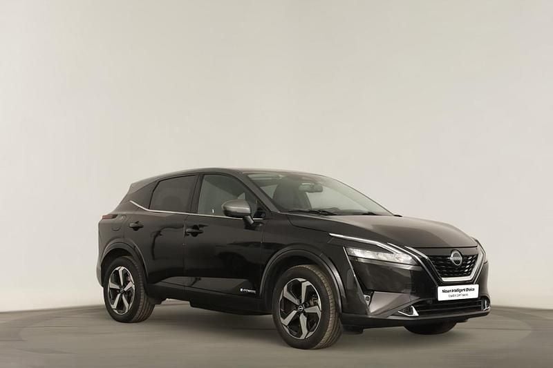 Preto Usado 2023 Nissan Qashqai N-Connecta SUV | € 32.490 (Preço justo) - Imagem 1/4