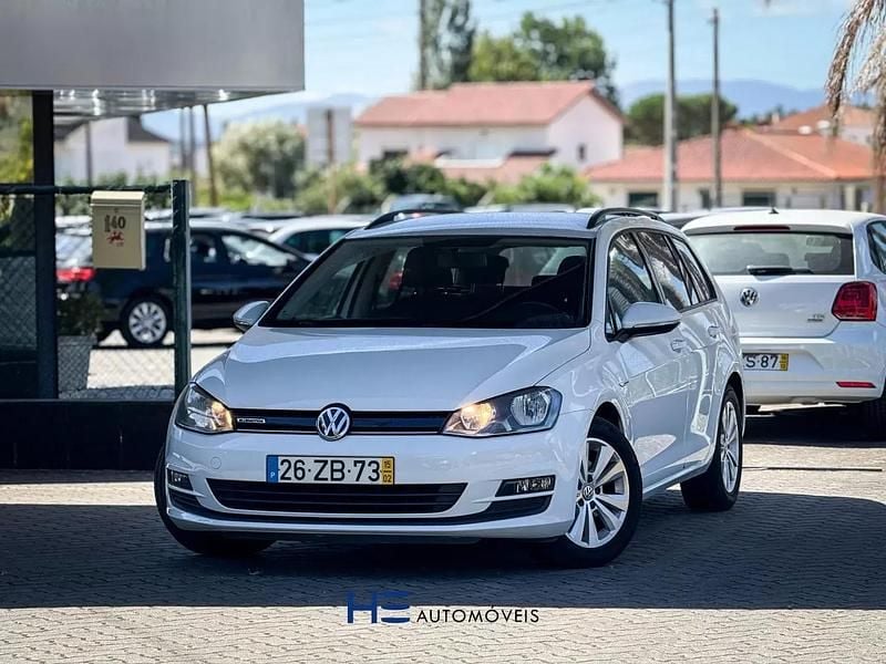 Branco Usado 2015 VW Golf VII Highline Carrinha | € 11.500 (Preço justo) - Imagem 1/4