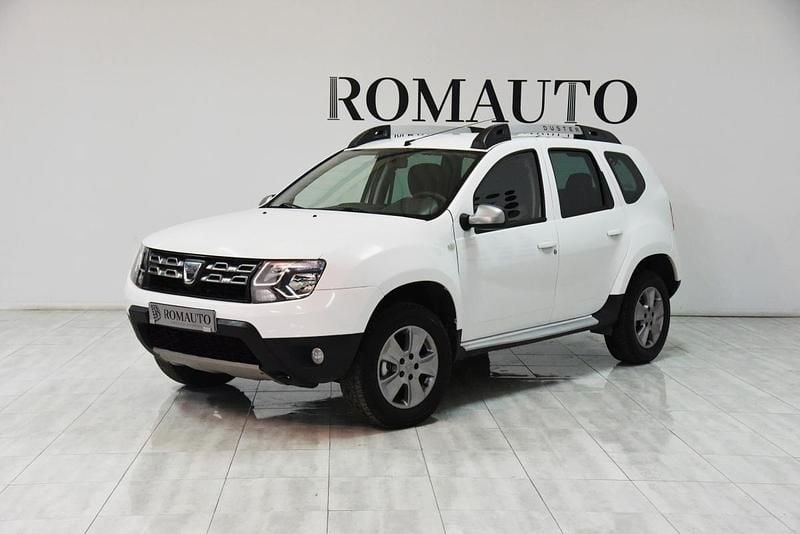 Usado Dacia Duster 110 HP (80 kW) 2016 Branco SUV