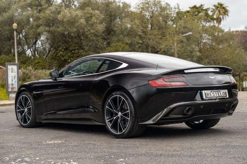 Usado Aston Martin Vanquish 573 HP (421 kW) 2012 Preto Coupé