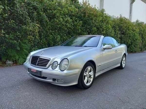 Usado Mercedes CLK200 163 HP (119 kW) 2001 Cinzento Sedan