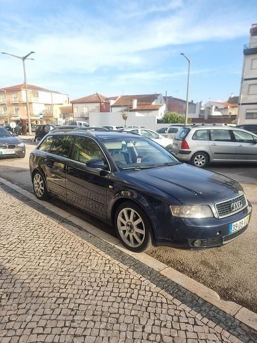 Usado 2003 Audi A4 Sedan | € 2.999 (Super Preço) - Imagem 1/4