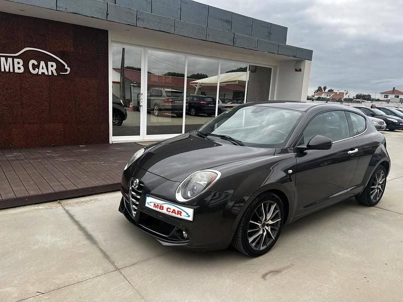 Usado Alfa Romeo MiTo 80 HP (58 kW) 2014 Cinzento Citadino