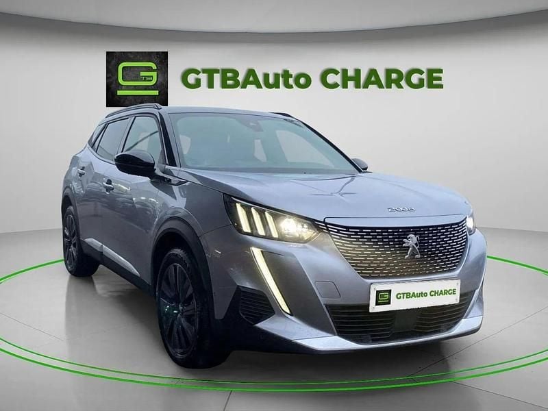 Cinzento Usado 2023 Peugeot e-2008 GT SUV | € 29.100 (Preço justo) - Imagem 1/4